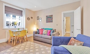 Apartment | Living area