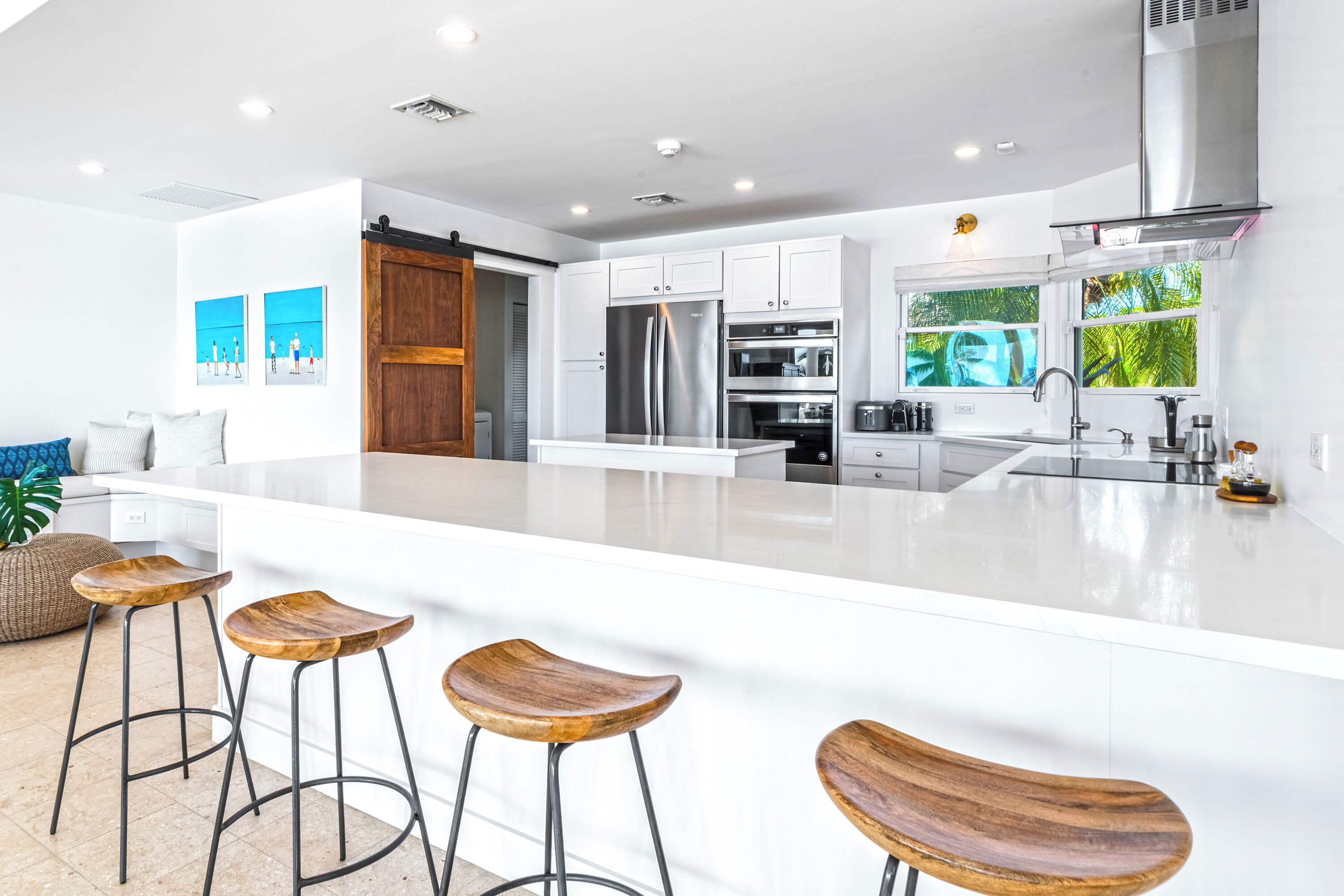 雪櫃、微波爐、焗爐、爐具