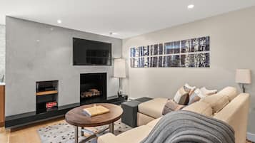 Studio | Living area