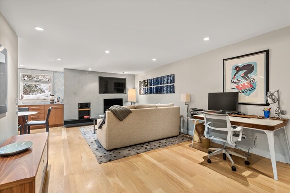 Studio | Interior