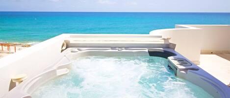 Bain à remous extérieur