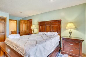 3 dormitorios, tabla de planchar con plancha, wifi y ropa de cama