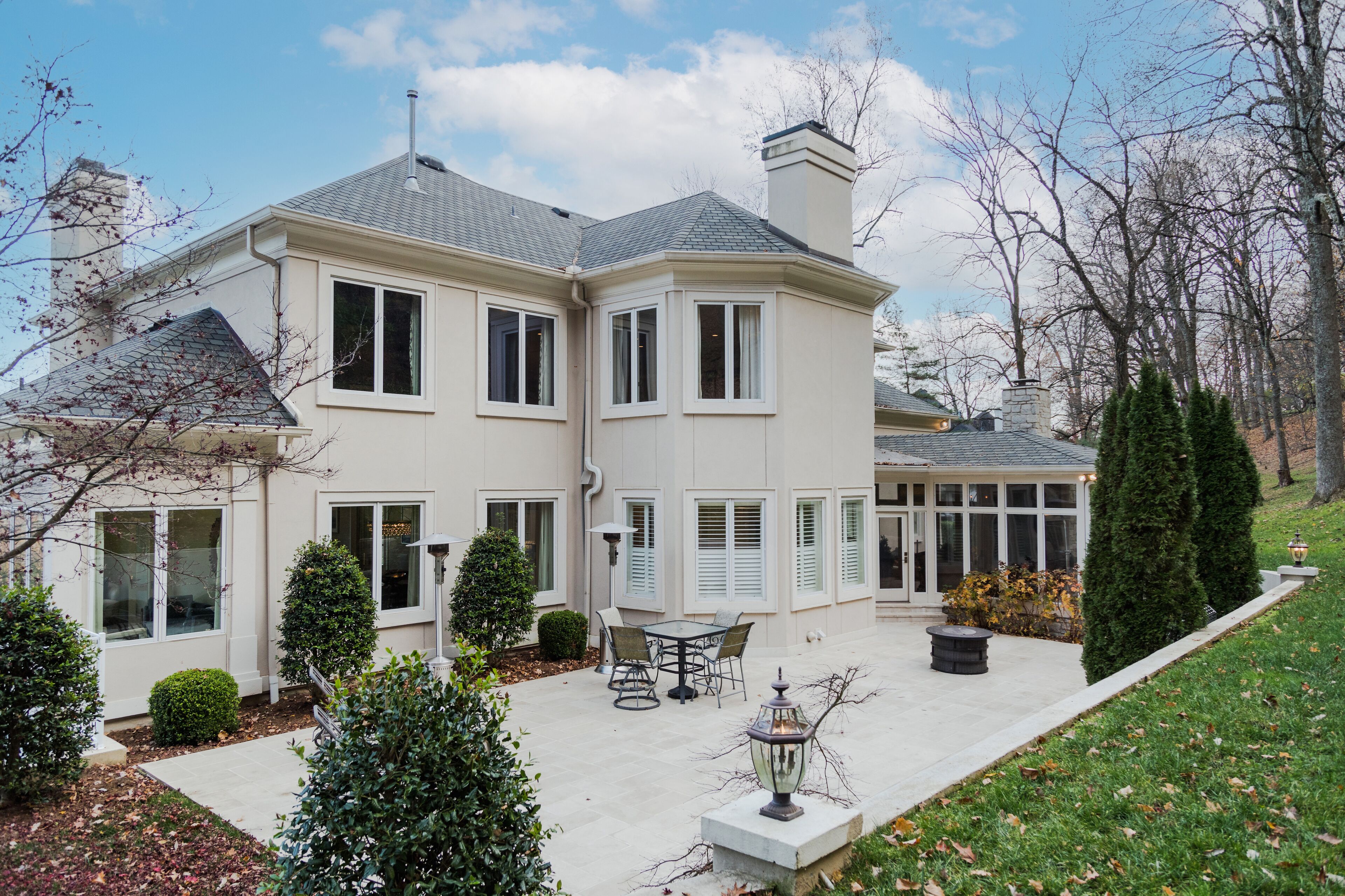 Perfect for Large Group | 9MI Nashville | Media Room