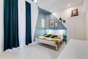1 bedroom - BDC - Alpha Apartment in Monti district with 2bath (Roma)