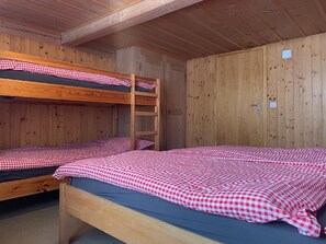 4 Schlafzimmer
