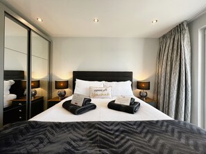 2 bedrooms, iron/ironing board, free WiFi, bed sheets - Island Time (Sandown)