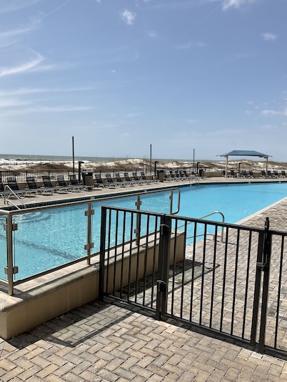 Amazing Gulf Front views! Phoenix X by the FloraBama! 2025 Splash Pad!