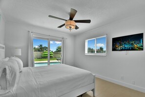 3 soverom, strykejern/-brett, reiseseng for barn og wi-fi