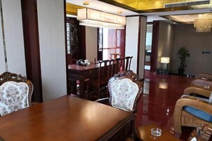 用餐