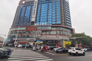 Exterior - Dongting Hotel (Nan County)