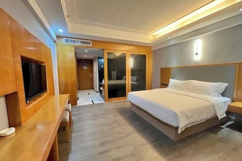 Dongting Hotel