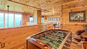 Games room - MOUNTAIN CABIN, VIEWS, HOT TUB, FIRE PIT (Bryson City)