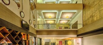 Pride Biznotel Manjusar