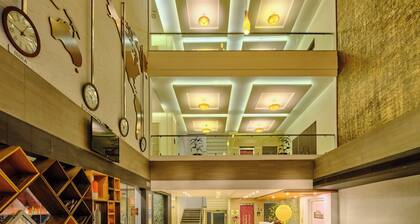 Pride Biznotel Manjusar