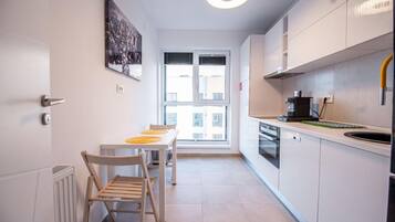 Réfrigérateur, micro-ondes, four, lave-vaisselle