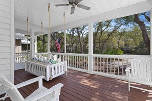 Terrace/patio - Grayton Magnolia - Grayton Beach, Heated Private Pool, Walk to Beach + Red Bar! (Grayton Beach)