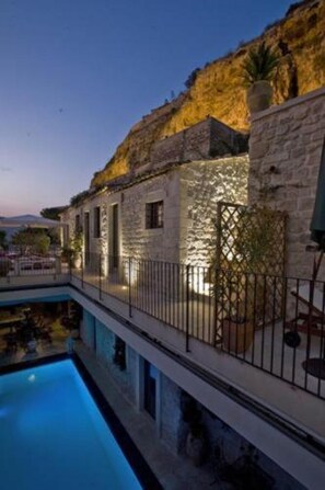 Indoor pool, seasonal outdoor pool