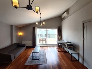 Stüdyo Terasli | Premium bedding, minibar, desk, laptop workspace - Galata World Hotel (Istanbul)