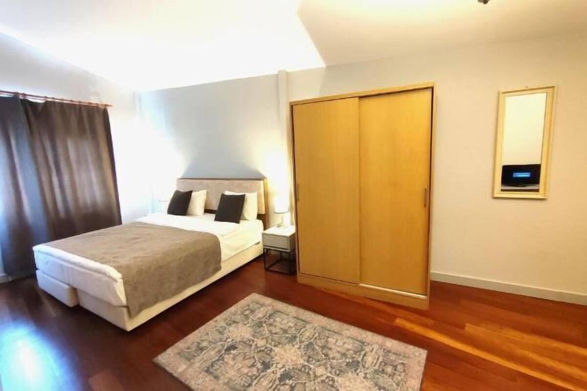 Premium bedding, minibar, desk, laptop workspace
