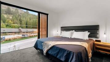 2 Schlafzimmer, Schreibtisch, Bügeleisen/Bügelbrett, WLAN