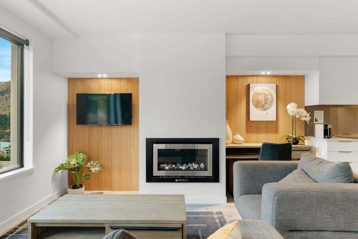 TV, fireplace, stereo, offices