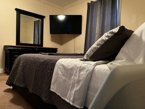 2 soverom, strykejern/-brett, wi-fi og sengetøy