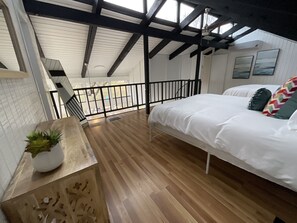 4 室のベッドルーム、アイロン / アイロン台、旅行用ベビーベッド、WiFi (無料)