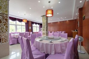 Unclassified image, 4 of 85, button - Jinhua Tian Hotel (Hanchuan)