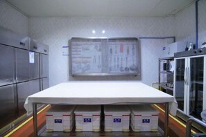 Unclassified image, 5 of 60, button - Zidong International Hotel (Urad Front Banner)