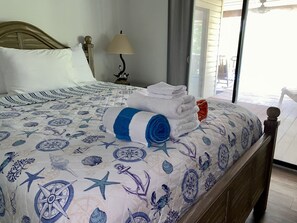 3 bedrooms, in-room safe, iron/ironing board, WiFi