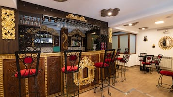 Bar (en la propiedad)