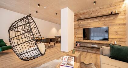 E Couple Deluxe - Top 7