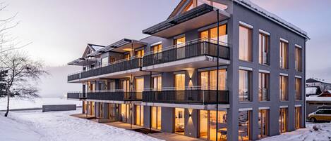 المنشأة من الخارج