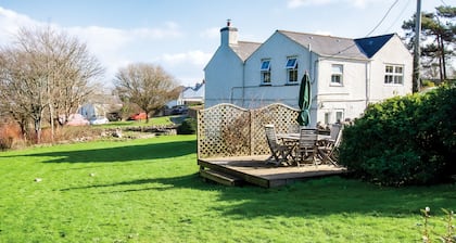 Bayview House - 4 bedroom - Llanmadoc