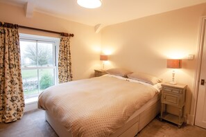 Traditional-Haus | 4 Schlafzimmer, Bügeleisen/Bügelbrett, kostenloses WLAN, Bettwäsche