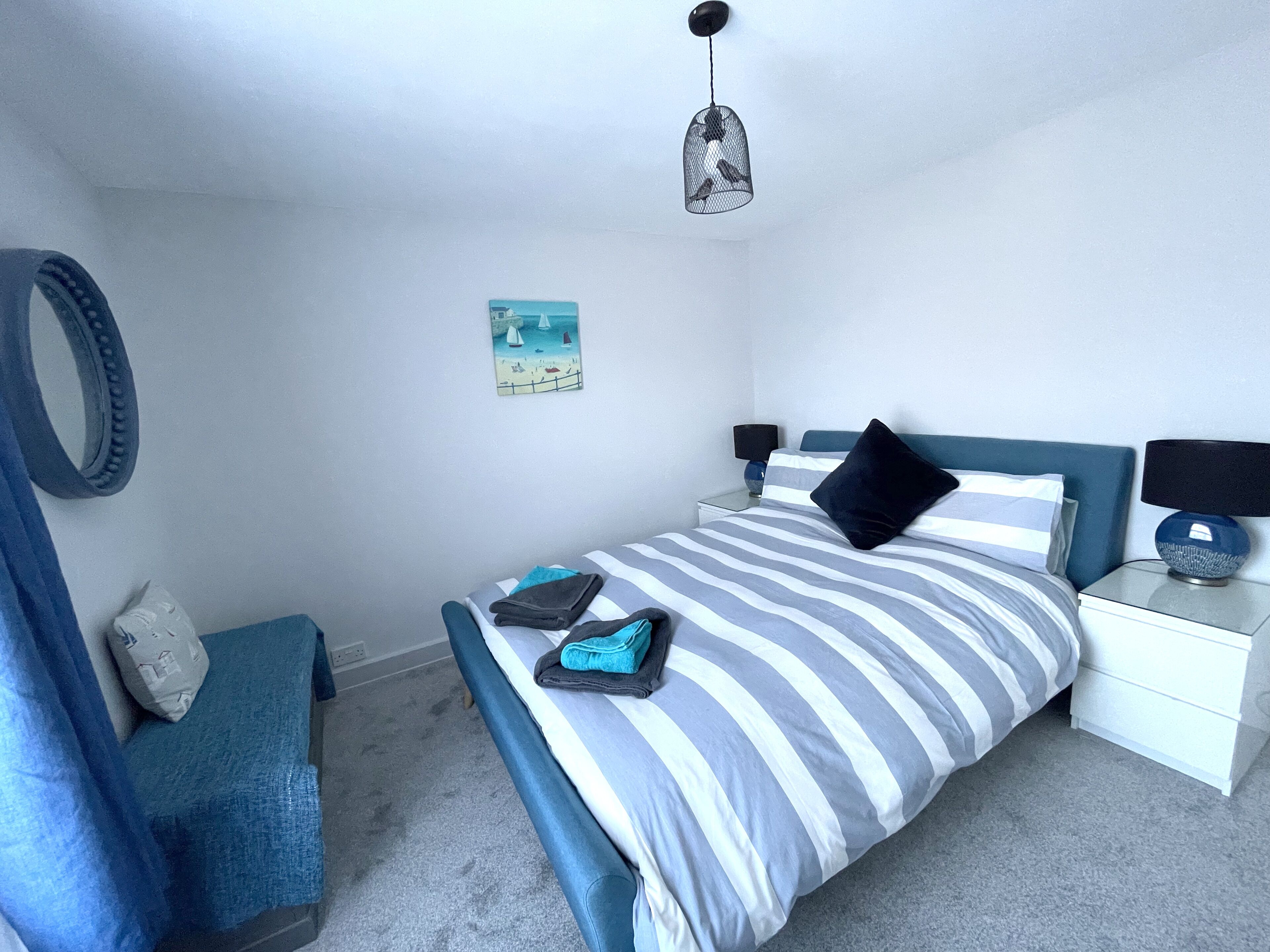 2 bedrooms, iron/ironing board, free WiFi, bed sheets