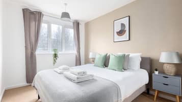 2 bedrooms, hypo-allergenic bedding, iron/ironing board, free WiFi