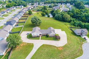 Exterior - The Loft at Hilltop Acres - Clarksville, Tennessee (1335 Whitt Ln) (Clarksville)