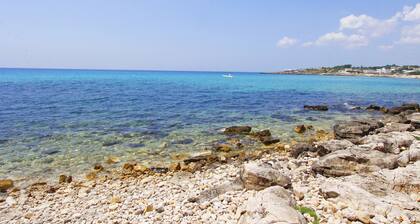 Seafront villa in Felloniche