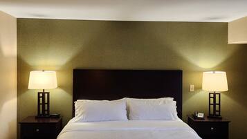Single Room, 1 Queen Bed | Egyptian cotton sheets, premium bedding, soundproofing