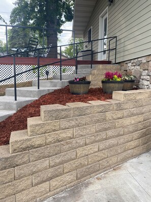 Property grounds - SHINGOBEE RETREAT (Walker)