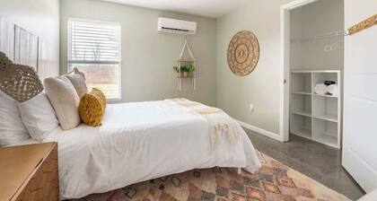 Boho House- A Rural Escape with Fire Pit, EV, WFH