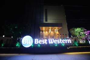 Exterior - Best Western Vrindavan (Mathura)