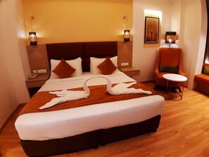 Minibar, soundproofing, iron/ironing board, cribs/infant beds - Best Western Vrindavan (Mathura)