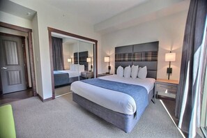 3 habitaciones, tabla de planchar con plancha y wifi gratis 