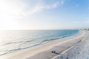 Uklassifisert bilde, 4 av 42, knapp