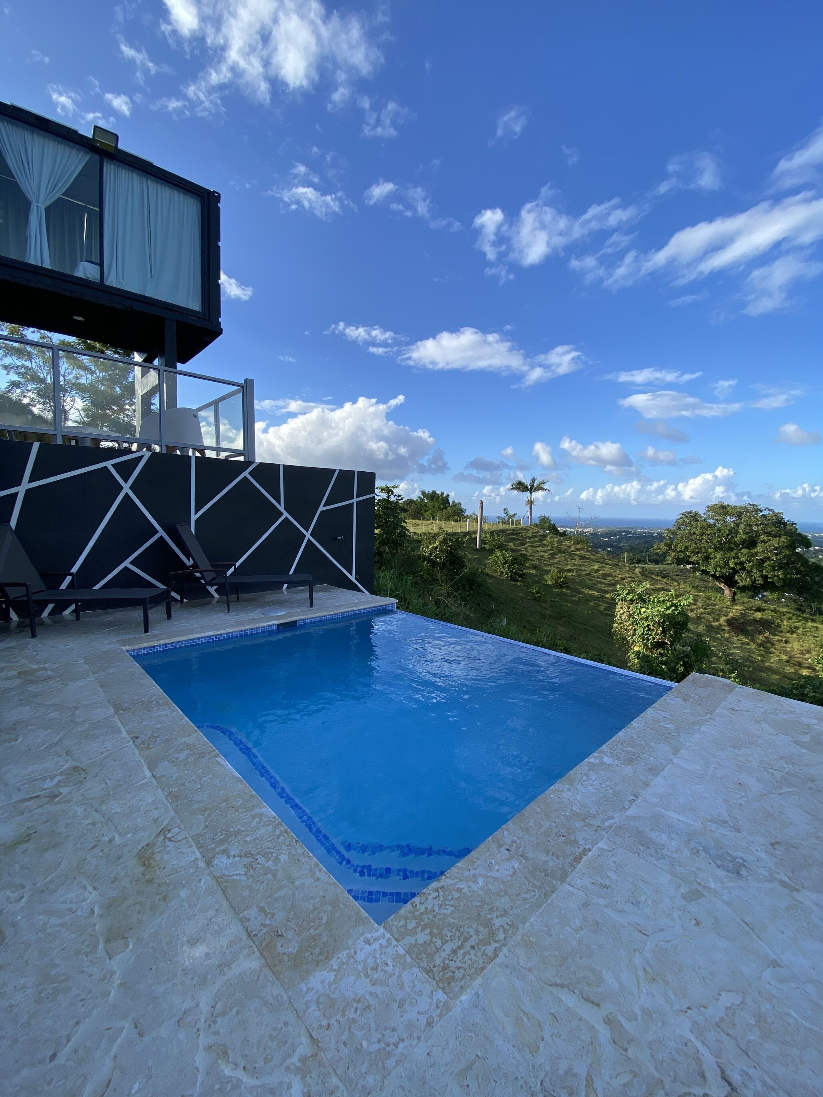 Außenpool, Infinity-Pool