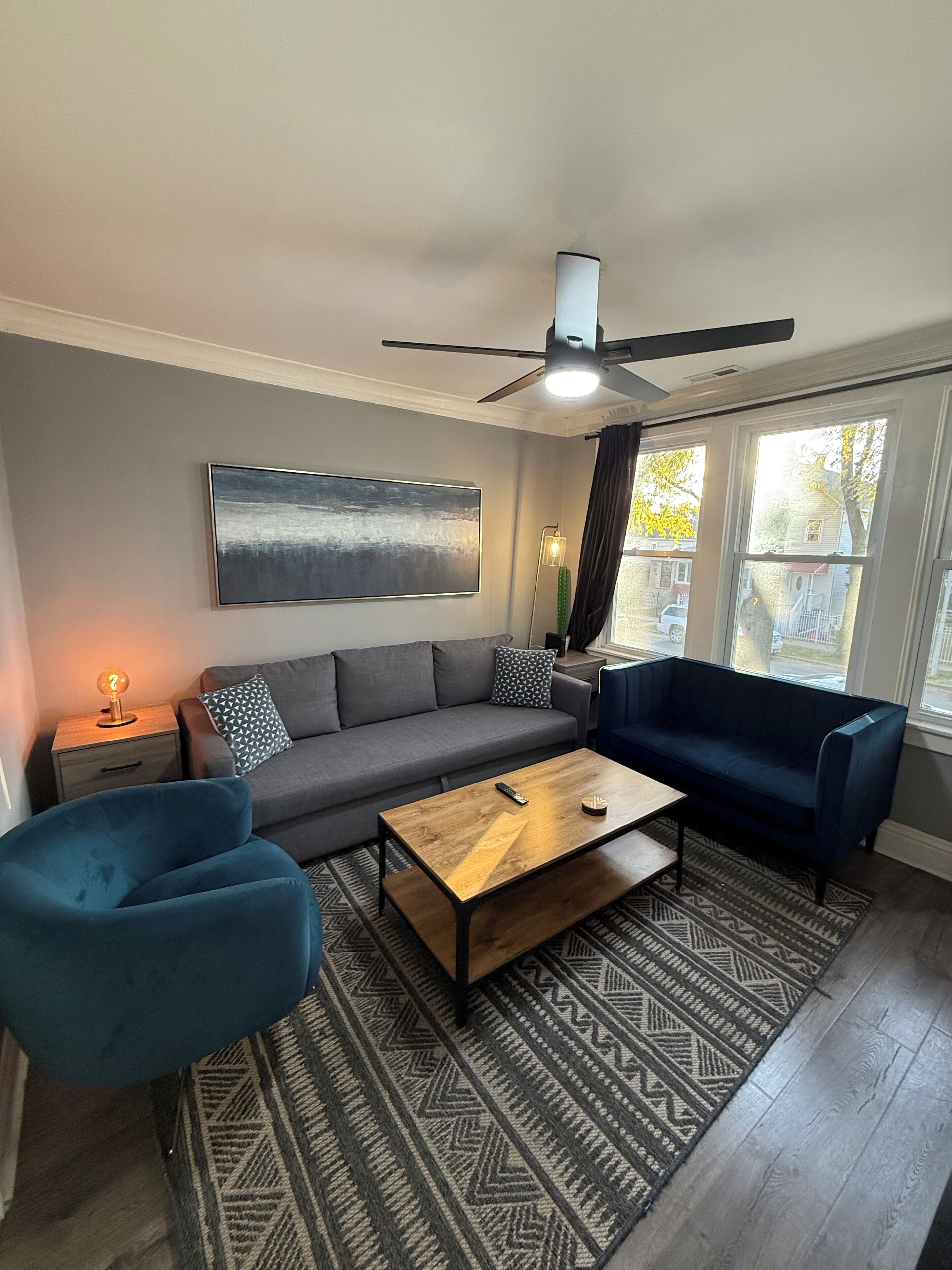 智能电视、壁炉