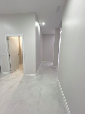 Living area - Hostel Oasis (Madrid)