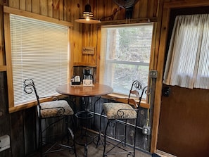 Deluxe huisje | Dineren op de kamer